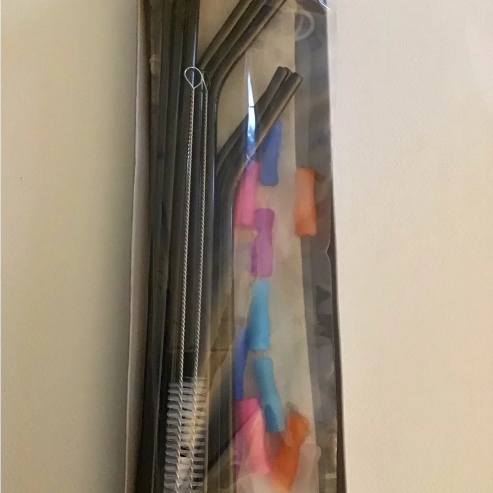12 pack Black Metal Straws with Silicone Tips, Cleaning Brush and storage bag.… - Picture 5 of 9